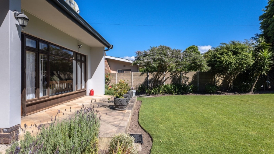 4 Bedroom Property for Sale in Dormehls Drift Western Cape